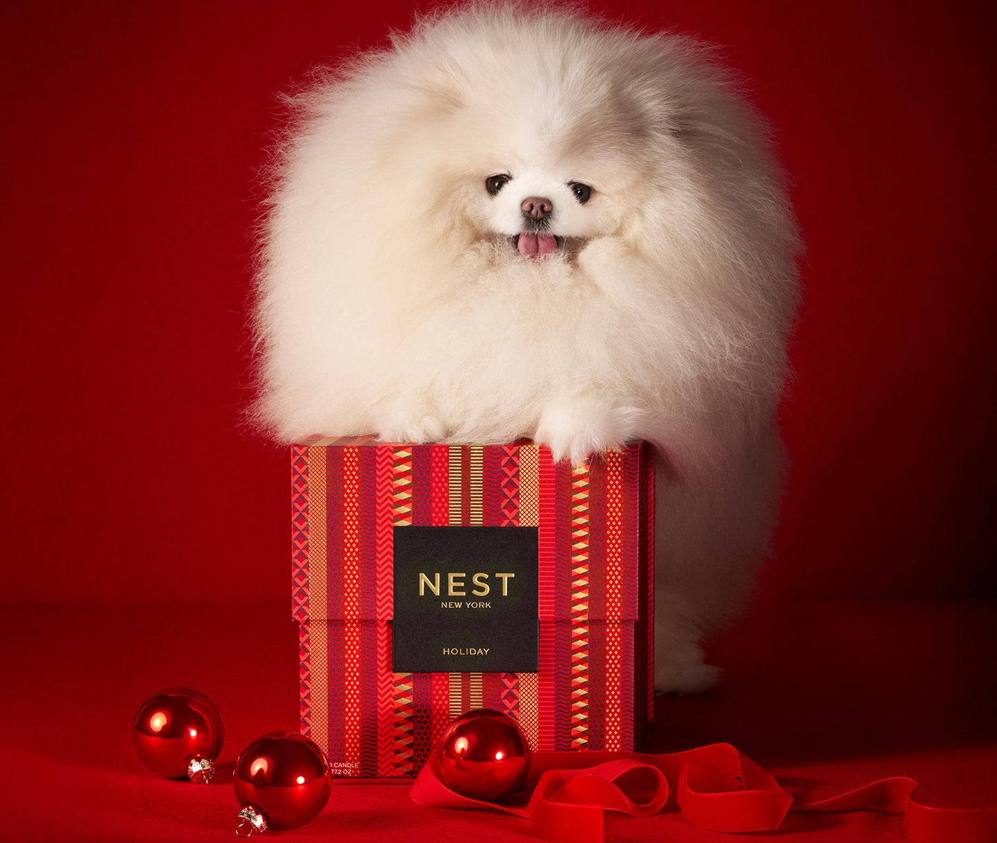 Nest Holiday Grand Candle