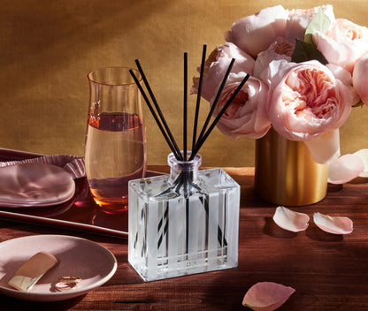 Nest Reed Diffuser Rose Noir & Oud